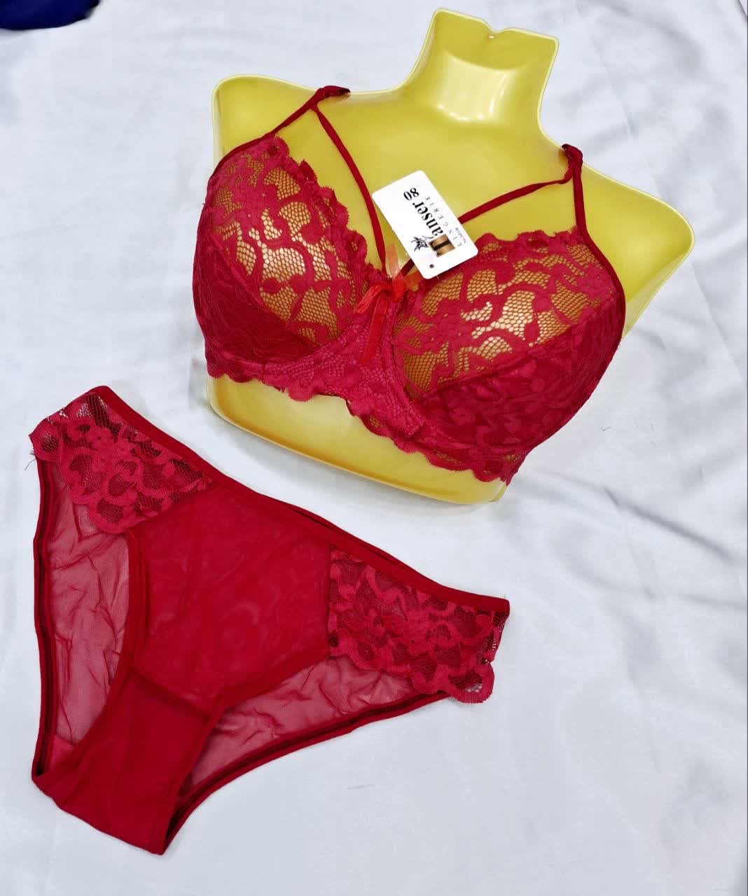 ست سوتین های مختلف