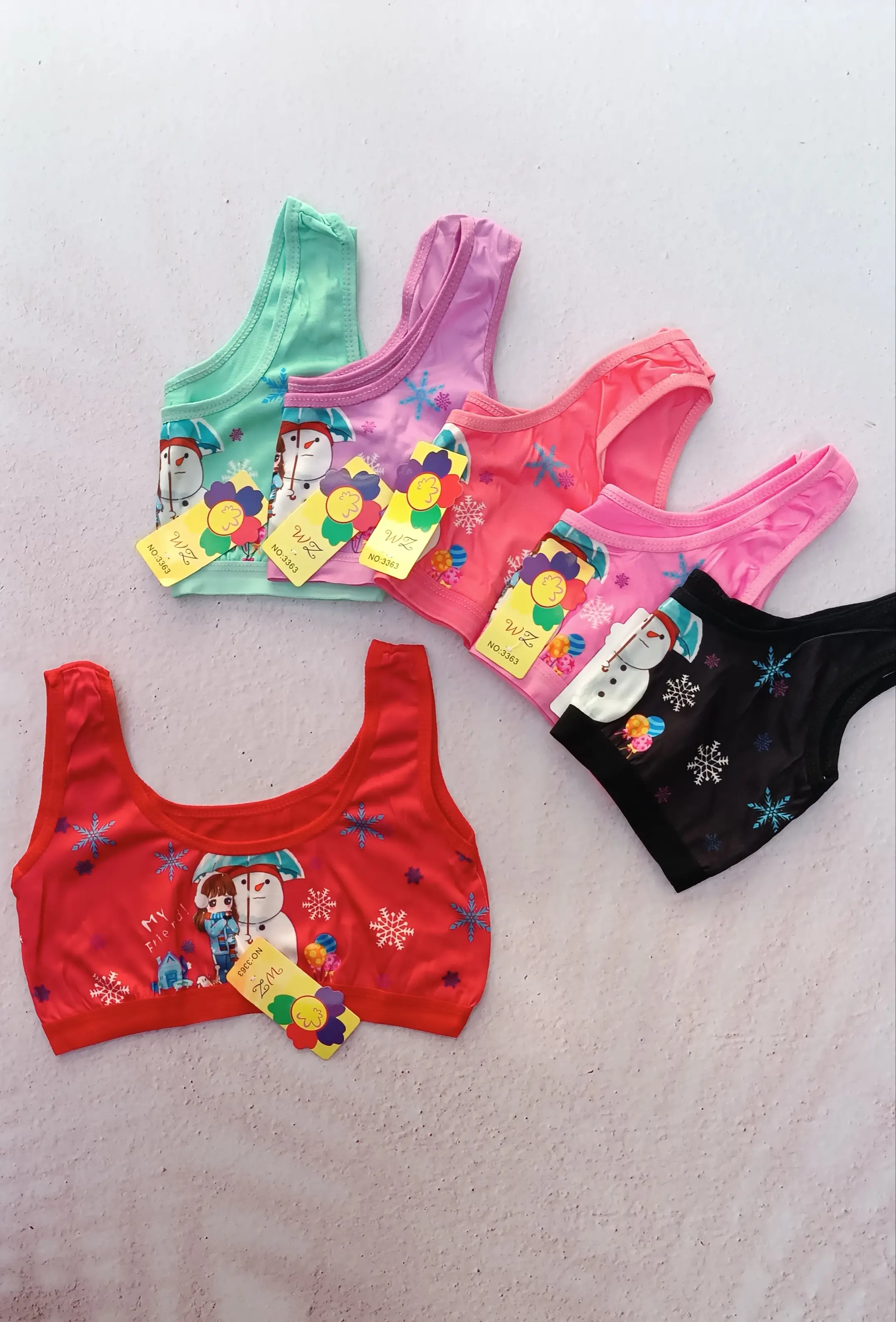 نیم تنه دخترانه آدم برفی